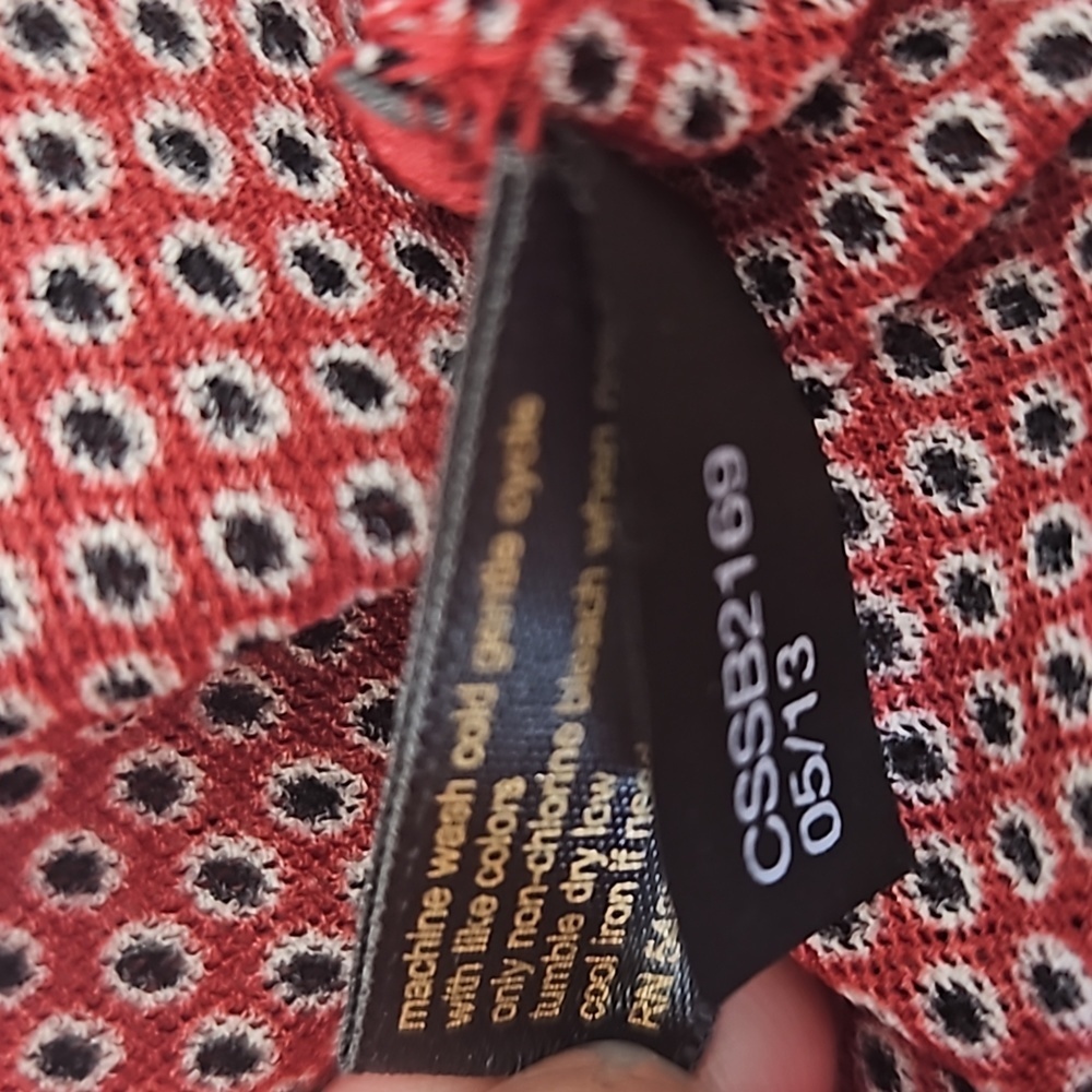 Outback Red Semi Sheer Blouse Sz Large - Picture 9 of 9